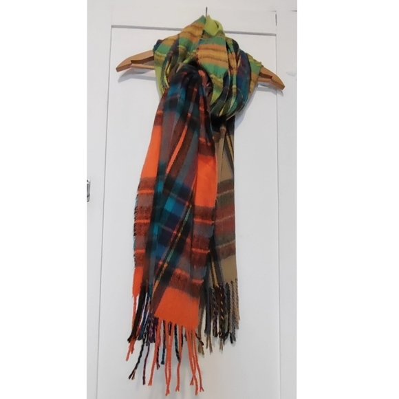 Renee's NYC mutli colored plaid wrap - Picture 1 of 6
